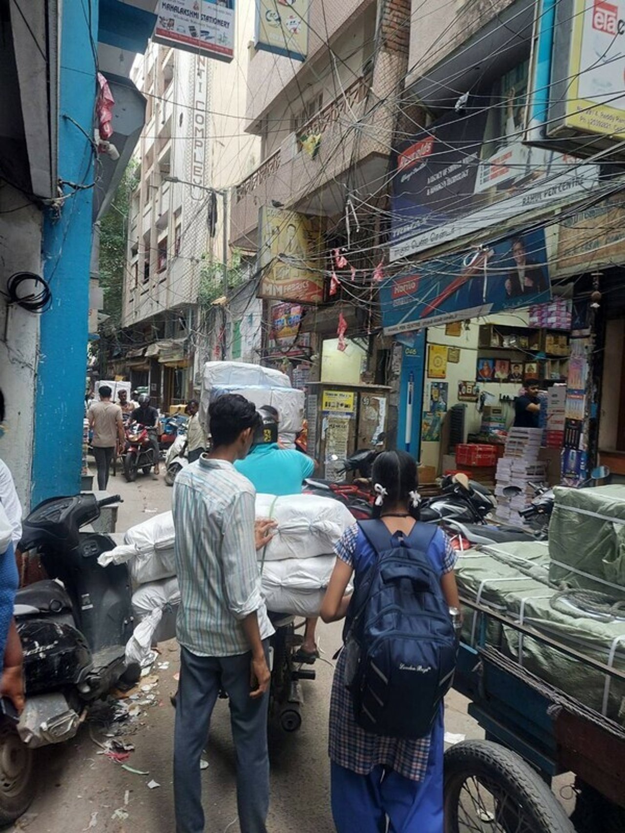 2023 07 Tamil Nadu Jewelry Factory Street View 2023 07 Tamil Nadu Minor Boys Rescued from Jewelry Factory Limited Use