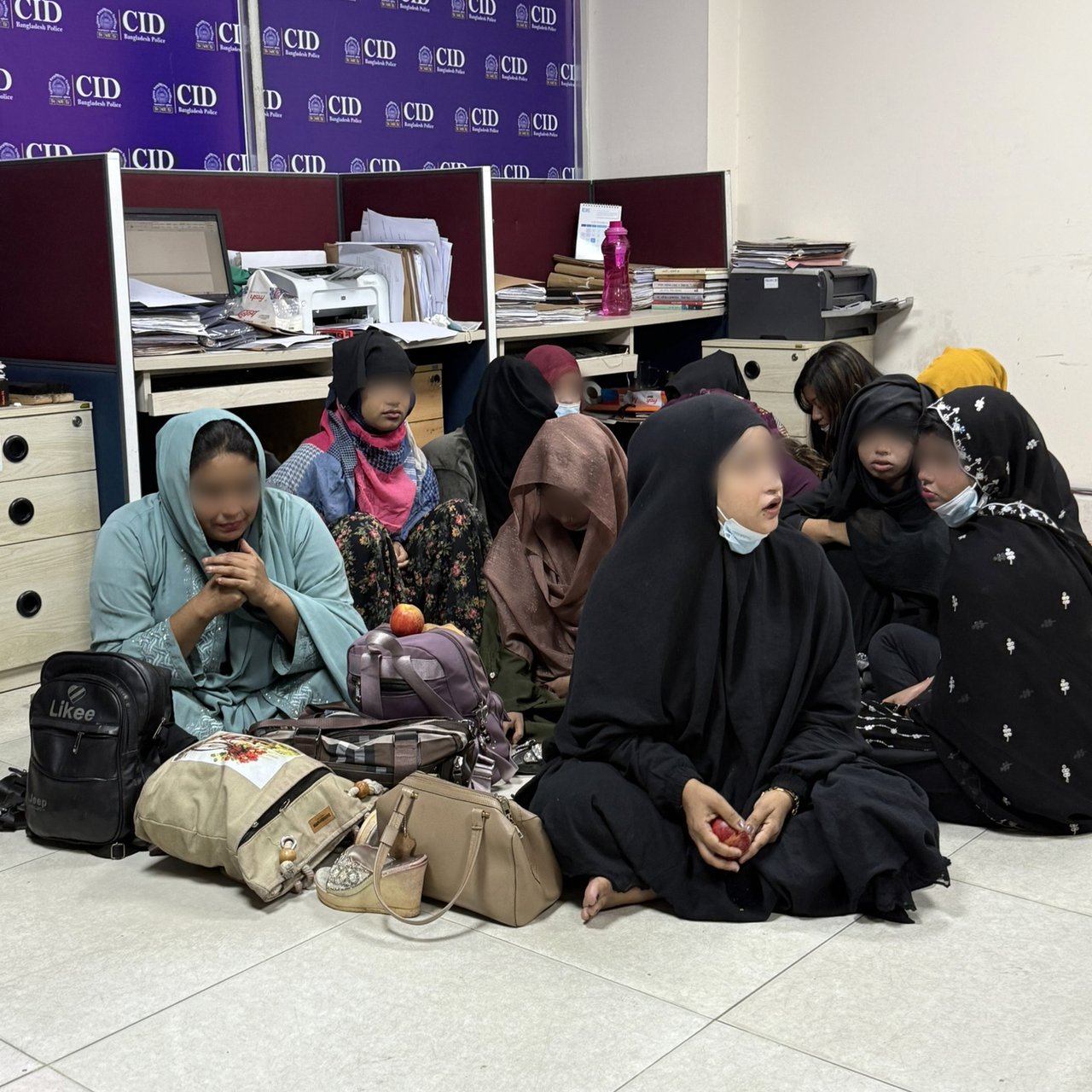 2025 12 Relak Zone Case 11 Blur jpg 202512 BGD Relak Zone Case Full Use