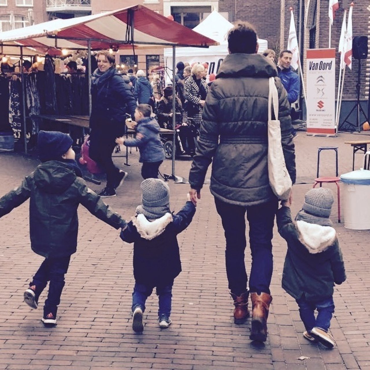 Caroly and sons cropped