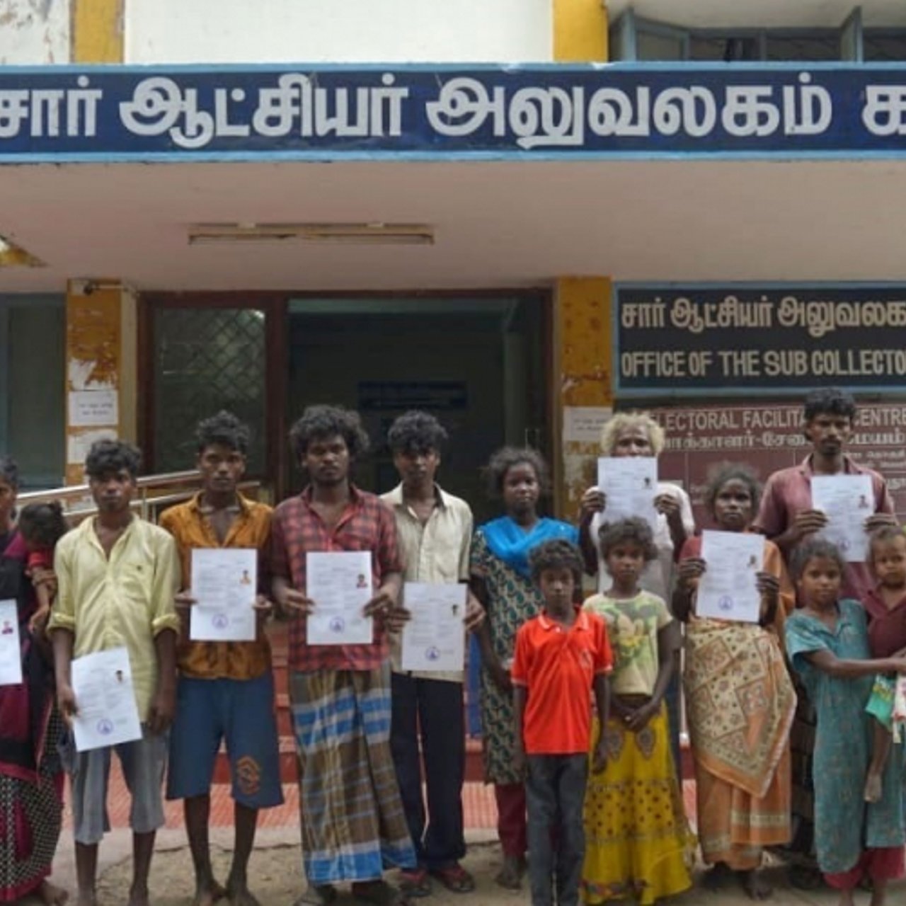 2019 08 Eighteen Survivors with R Cs