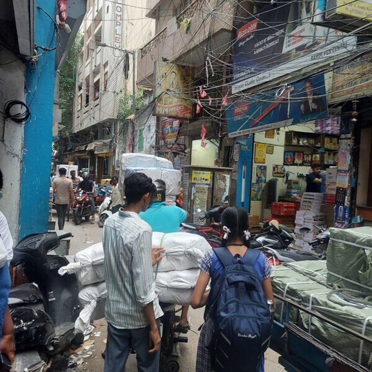 2023 07 Tamil Nadu Jewelry Factory Street View 2023 07 Tamil Nadu Minor Boys Rescued from Jewelry Factory Limited Use