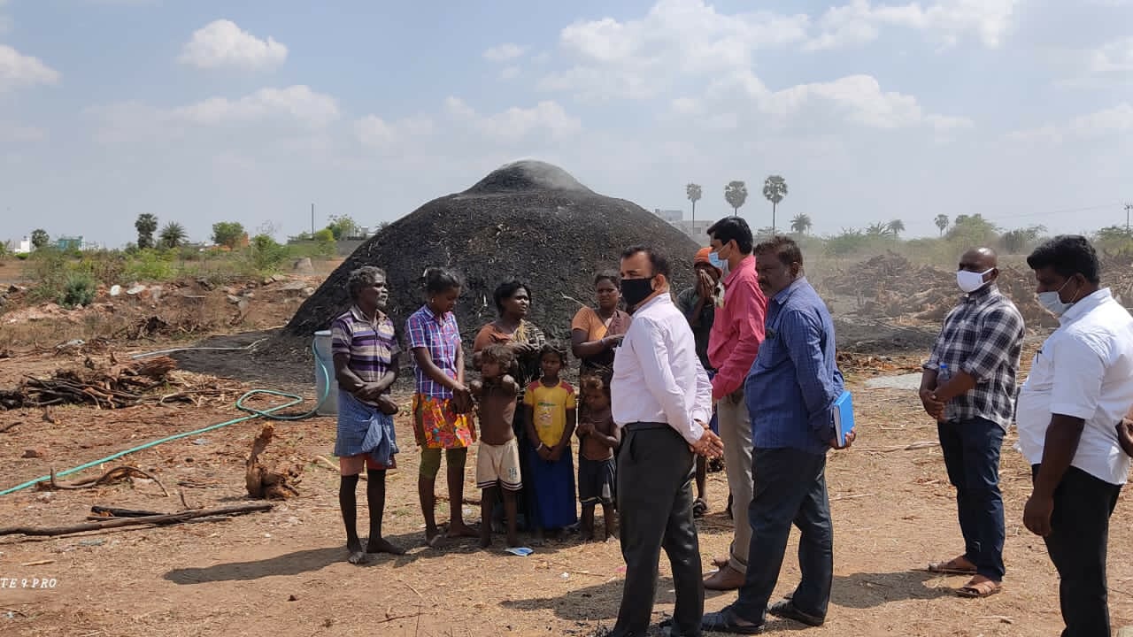 2021 04 10 Enquiry at the worksite 1 jpg 202104 CHE Arun Kumar Charcoal Unit Rescue Approved for Full Use