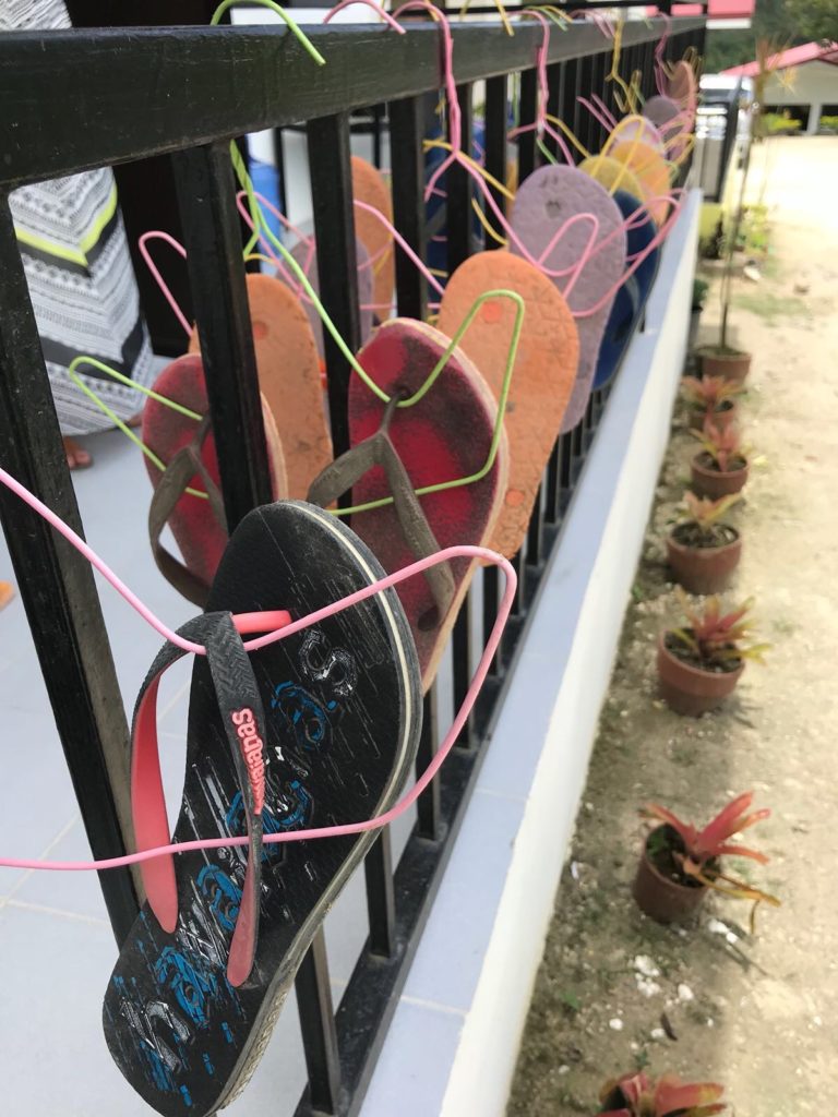 Cebu- Thongs and Devices